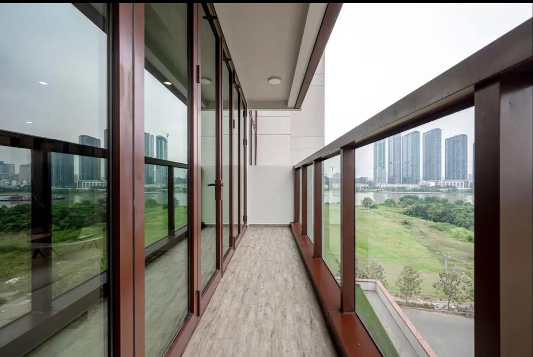 The Metropole -Complex "Opera, Crest, Galleria " -Free Pool-Gym-Sauna Room-Yoga Room Ho Chi Minh City Exterior photo
