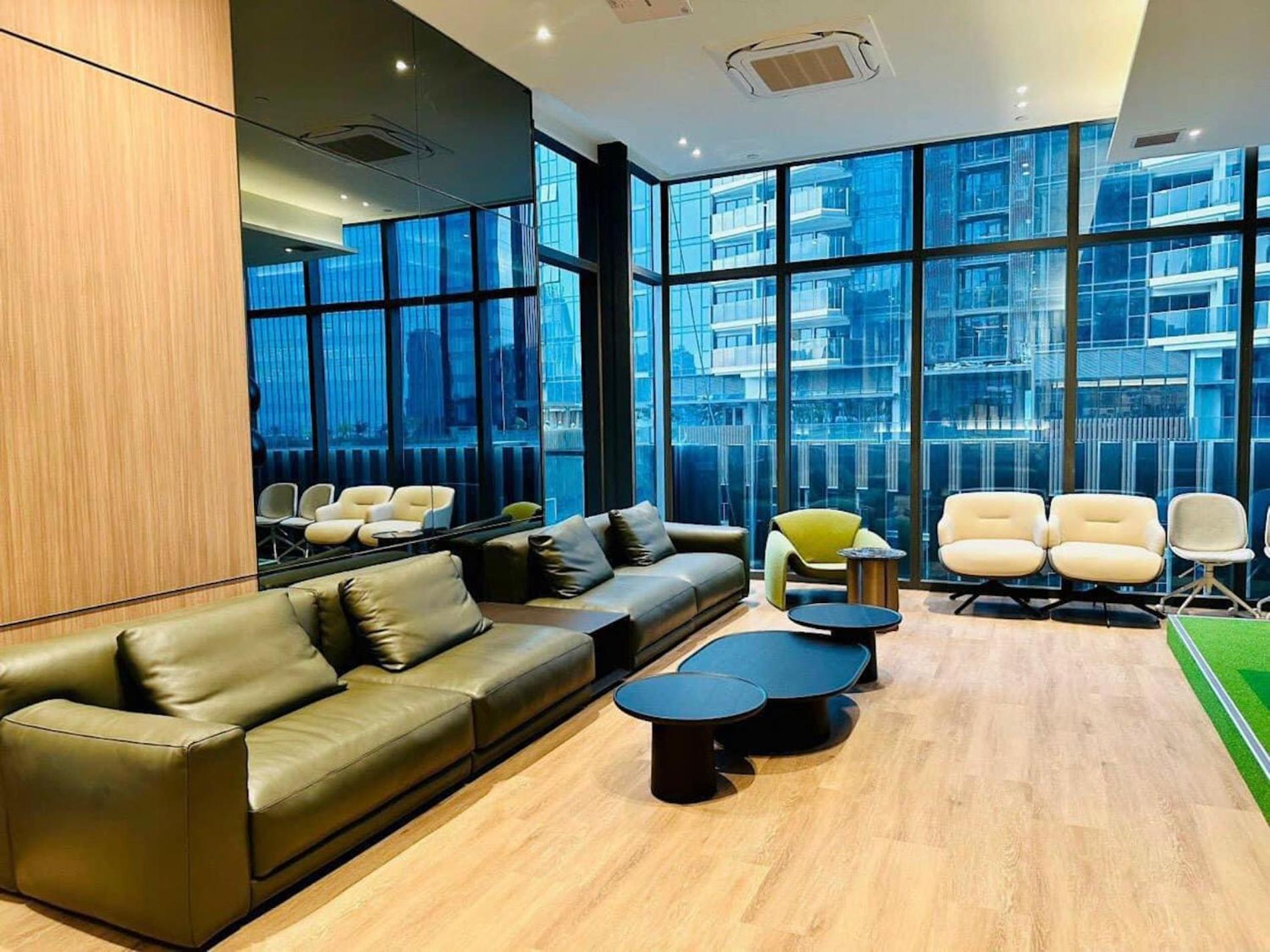 The Metropole -Complex "Opera, Crest, Galleria " -Free Pool-Gym-Sauna Room-Yoga Room Ho Chi Minh City Exterior photo